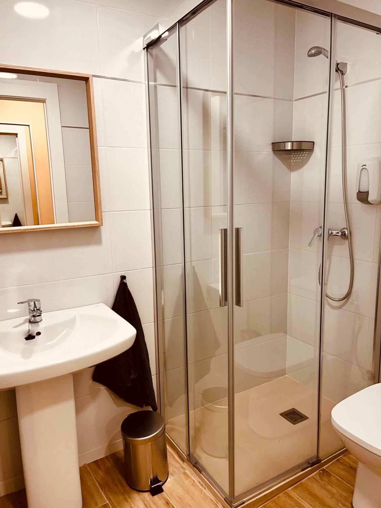 Apartamentos San Nicolas Logroño Exteriör bild
